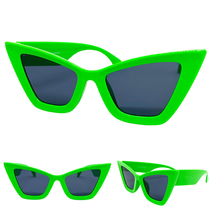 Oversized Vintage Retro Cat Eye Style SUNGLASSES Green Frame 8407