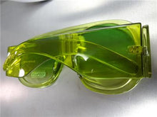 Thick Frame Retro Sunglasses- Green