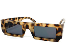 Classic Vintage Retro Style SUNGLASSES Thick Rectangular Leopard Frame 80308