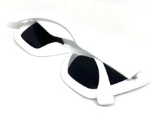 Oversized Vintage Retro Cat Eye Style SUNGLASSES White Frame 48922