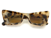 Classic Vintage Retro Cat Eye Style SUNGLASSES Tortoise Frame 80410