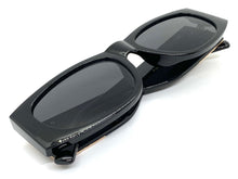 Classic Vintage Retro Style SUNGLASSES Thick Black Frame 30452