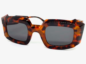 Classic Vintage Retro Style SUNGLASSES Leopard Frame with Dark Lens 80402
